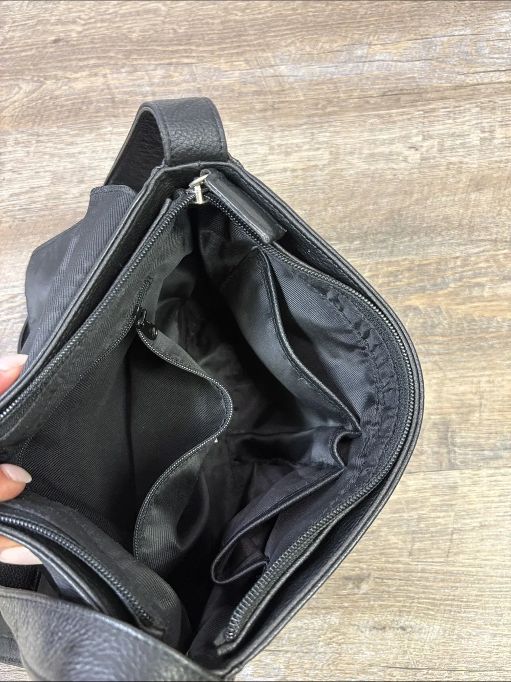 The Sak Black Pebbled Leather Flap Shoulder Bag Organizer Purse